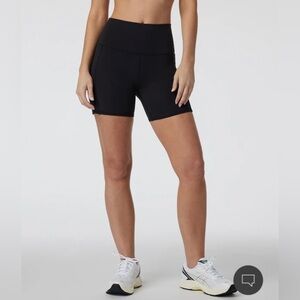 Vuori studio pocket shorts